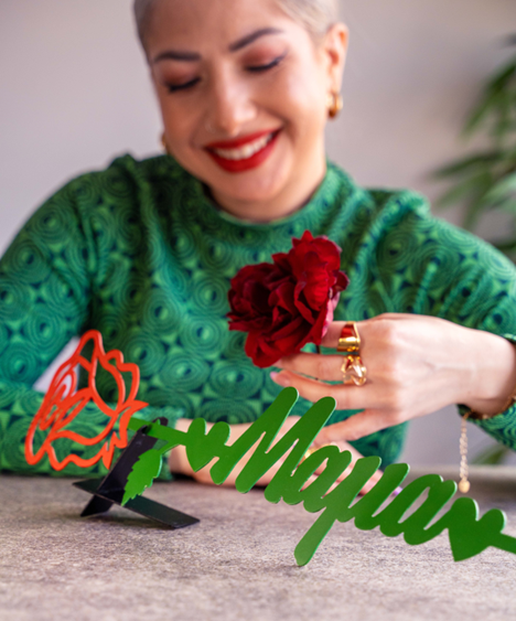 Happy Mother's Day, Μεταλλικό διακοσμητικό