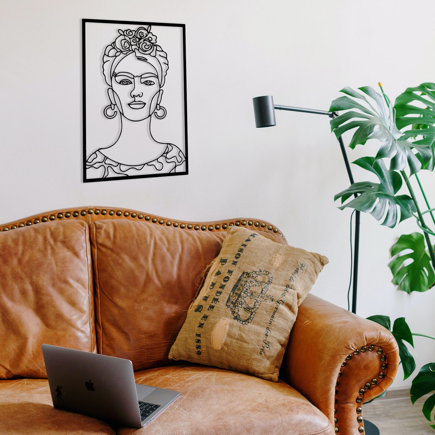 FRIDA, Μεταλλικό διακοσμητικό τοίχου